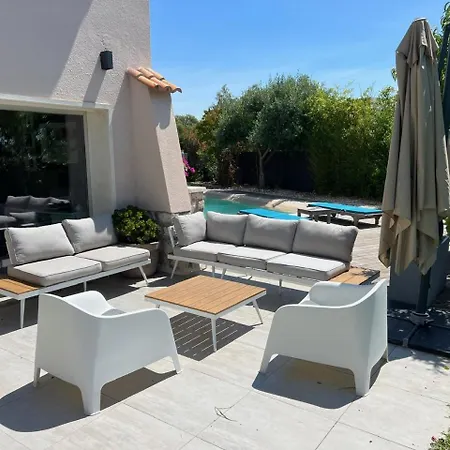 Superbe Piscine Proche Et Au Calme Nizza
