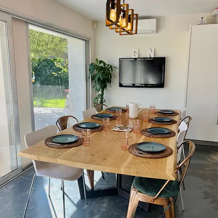 Superbe Piscine Proche Et Au Calme Villa