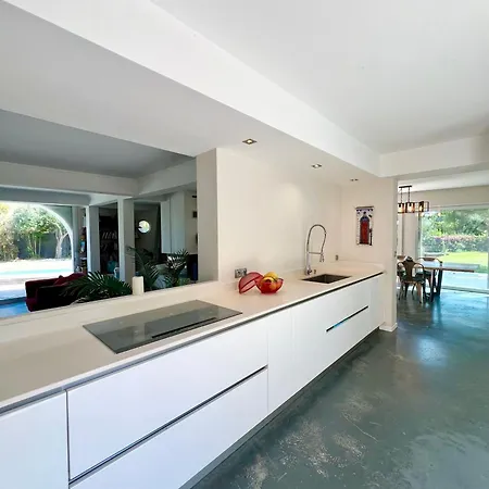 Superbe Piscine Proche Et Au Calme Villa